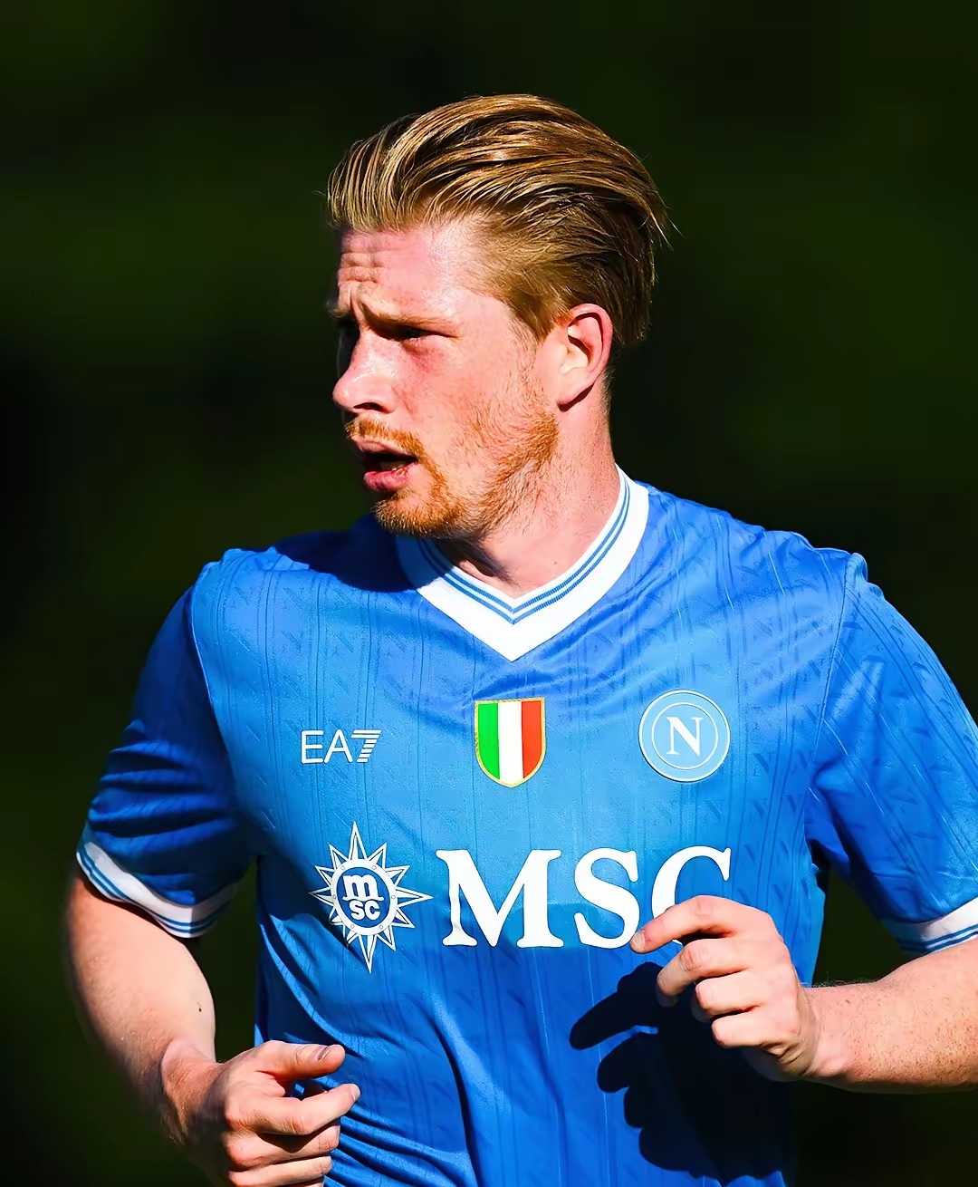 曾凡博续约回归首钢大家庭