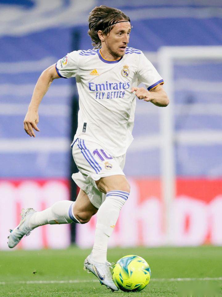 中超-曹永竞林良铭破门 国安2球落后2-2战平成都