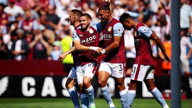 详解棒球规则中的主审被球击中后的判罚逻辑与比赛延续